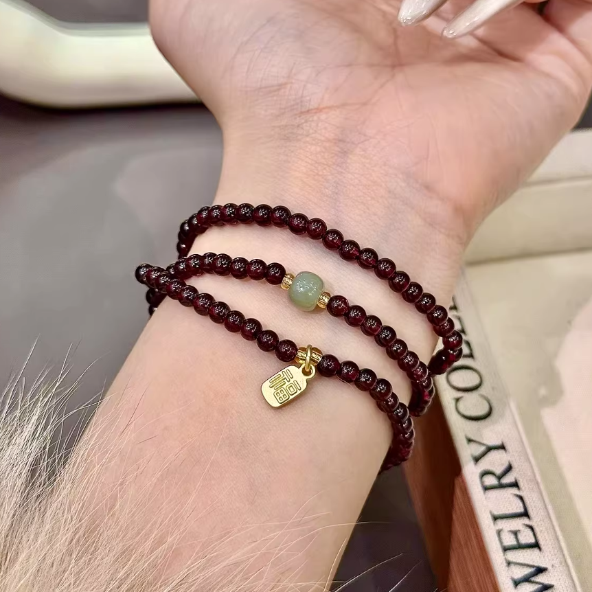 "Garnet Trio" 3-Layer Natural Garnet Bracelet – Symbol of Prosperity and Good Fortune